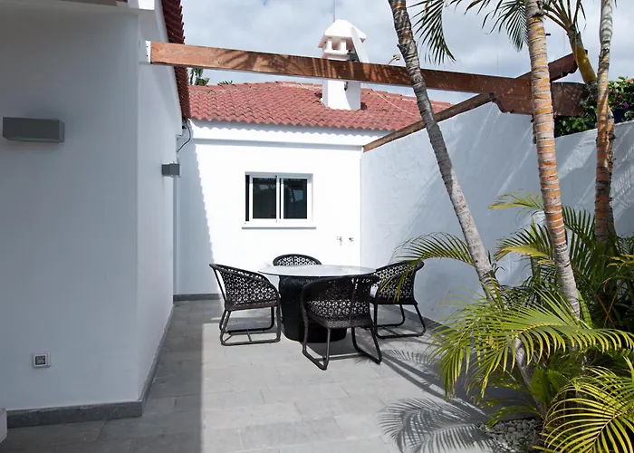 Villas Pasito Blanco